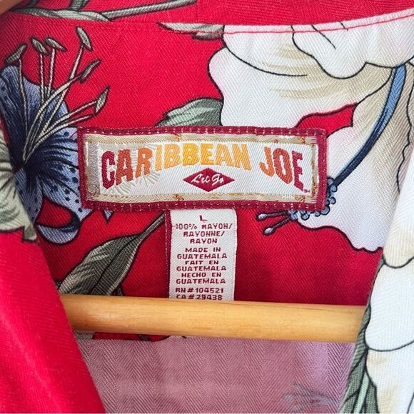 Caribbean Joe Red Floral Pattern Collared Button Down Sleeveless Blouse - Picture 5 of 6